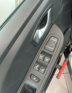 Renault Clio (Energy) TCe 90 Start & Stop INTENS - imagine 14 Renault Clio (Energy) TCe 90 Start & Stop INTENS - imagine 14