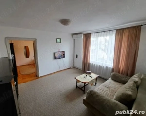 apartament cu 2 camere de inchiriat in piata 700 