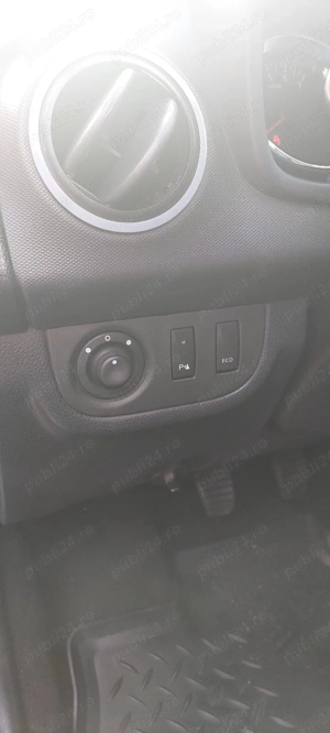 Vând DACIA Sandero 2012 - imagine 6 Vând DACIA Sandero 2012 - imagine 6