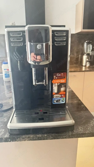 Mașină de cafea Philips LatteGo   funcționează perfect, necesită doar curățare