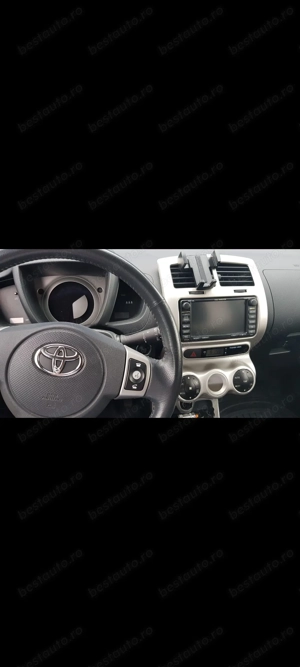 Toyota Urban Cruiser - imagine 6