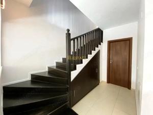 Aviatiei | metrou Aurel Vlaicu | Vila P+2E+pod, 5 camere, 3 bai, curte 155 mp  - imagine 8