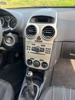 Opel Corsa 1.2 benzină 