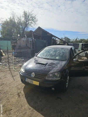 vând Golf 5 1,9 tdi 