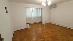 Apartament spațios cu 4 camere | Zona Medicină | Termen lung - imagine 4