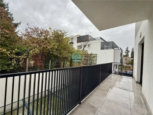 Apartament cu 3 camere, bloc nou, parcare subterana, str. Revolutiei. - imagine 8 Apartament cu 3 camere, bloc nou, parcare subterana, str. Revolutiei. - imagine 8