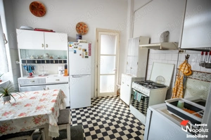 Apartament 3 camere zona Centrala - imagine 5