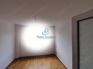 Ap. 3 camere semidecomandat, etaj 2, Piata Darmanesti