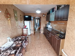 Apartament 3 camere, decomandat, 1 Mai - imagine 7