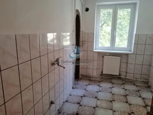 Apartament 3 camere, etaj 1, 2 bai, Calea Romanului - imagine 2