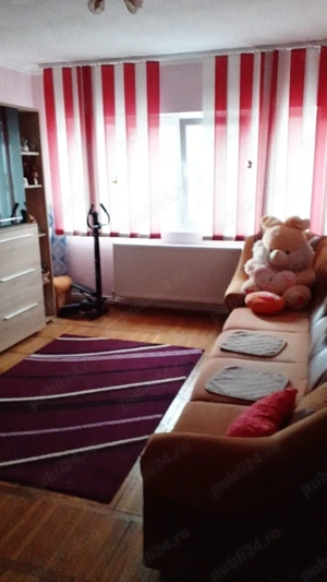 Vand apartament decomandat, complet si recent renovat, central cu fata la Dunăre izolație exteriara