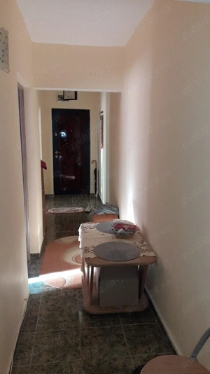 Vand apartament decomandat, complet si recent renovat, central cu fata la Dunăre izolație exteriara - imagine 6