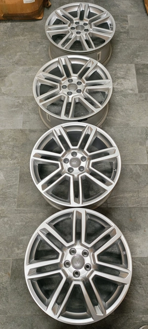 Jante noi OEM Audi A8 R20