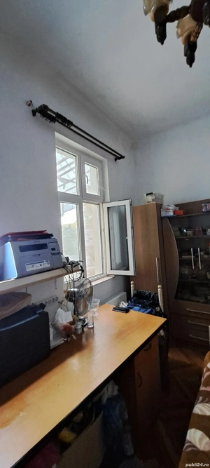 Vând casă 3 camere,singur în curte,  str. Horea,  s.t.= 500 m ,in Oradea  - imagine 4 Vând casă 3 camere,singur în curte,  str. Horea,  s.t.= 500 m ,in Oradea  - imagine 4