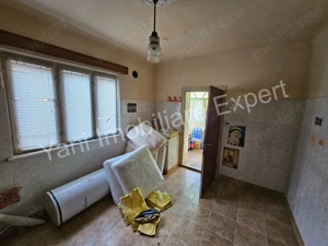 Casă + spațiu comercial de vânzare în comuna Băiculești, sat Tutana, județ Argeș. - imagine 12