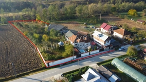 Casă + spațiu comercial de vânzare în comuna Băiculești, sat Tutana, județ Argeș. - imagine 18