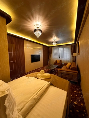 Inchiriez GARSONIERA langa Coresi bloc nou