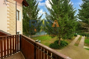 Vilă cu 6 dormitoare, 2 garaje, anexe multiple - 2076 mp teren - imagine 2 Vilă cu 6 dormitoare, 2 garaje, anexe multiple - 2076 mp teren - imagine 2