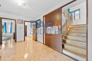 Vilă cu 6 dormitoare, 2 garaje, anexe multiple - 2076 mp teren - imagine 10 Vilă cu 6 dormitoare, 2 garaje, anexe multiple - 2076 mp teren - imagine 10