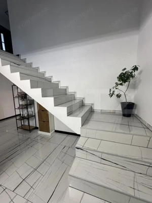 Casa moderna cu elemente traditionale , 306 mp utili , 2500 mp teren , Moara  - imagine 3