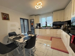 Casa moderna cu elemente traditionale , 306 mp utili , 2500 mp teren , Moara  - imagine 6