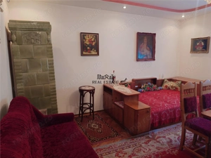 Casa P+M cu teren generos si loturi suplimentare in Baia de Cris - imagine 4