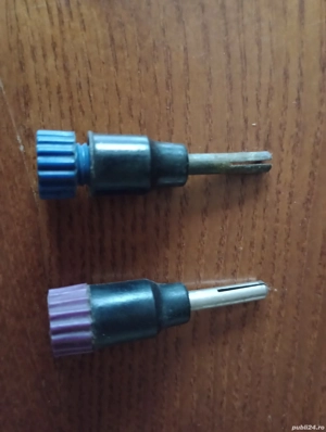 2 Conectori electrici 