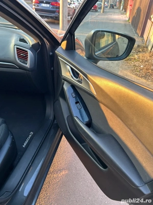 Vand Mazda 3 - imagine 4 Vand Mazda 3 - imagine 4