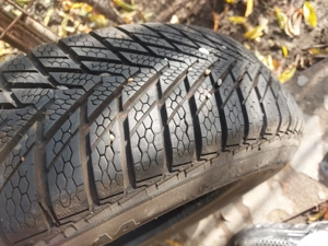 set anvelope vara pirelli 245 55 17 run flat - imagine 4  set anvelope vara pirelli 245 55 17 run flat - imagine 4