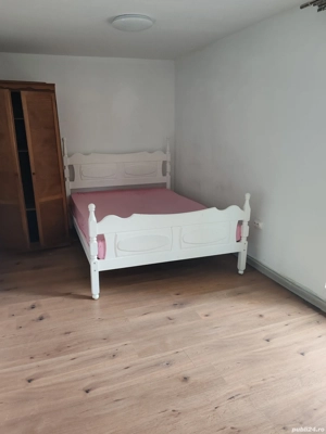 Închiriez apartament