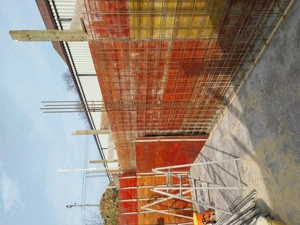 Executam  case la rosu  - imagine 5