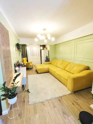 Apartament modern de vanzare, 2 camere zona Aleea Strugurilor + loc de parcare - imagine 2