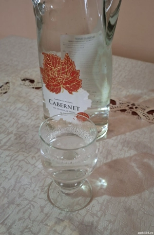 Țuică curată de prune bistrițe,52 grade !  