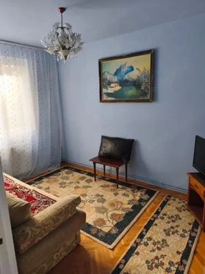 Dambu Pietros - Vanzare apartament 3 camere - Str. Parangului