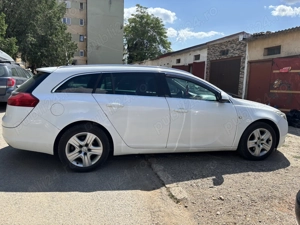De vânzare Opel Insignia Sports Tourer SW, an de fabricație 2013 Motor 2.0 Diesel, 131 cp Pret 3700  - imagine 8