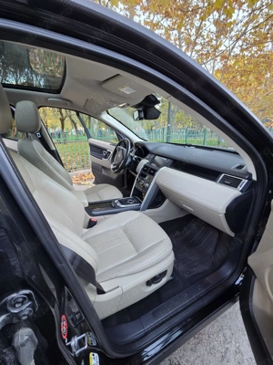 Land Rover Discovery Sport - Range Rover - imagine 3 Land Rover Discovery Sport - Range Rover - imagine 3