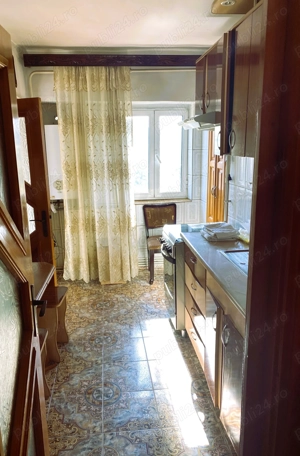 Apartament Ultracentral BUZAU , Strada Cuza Voda, 4 camere. , structură cu scară interioara - imagine 4