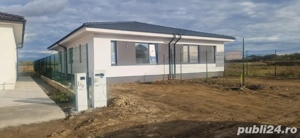 Proprietar, vand casa tip duplex.