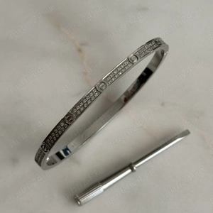 Bratara Cartier Love Bracelet Slim cu Cristale Aplicate