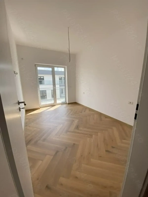 Zona Torontalului,BLOC NOU, Penthouse 3 camere,etaj 3, 2 locuri de parcare incluse,chirie 1000 euro  - imagine 8