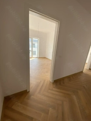 Zona Torontalului,BLOC NOU, Penthouse 3 camere,etaj 3, 2 locuri de parcare incluse,chirie 1000 euro  - imagine 11