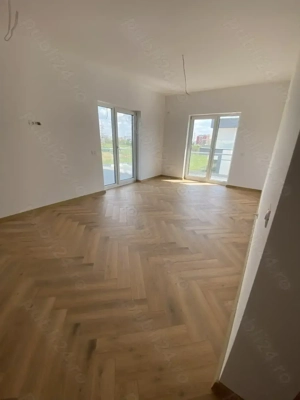 Zona Torontalului,BLOC NOU, Penthouse 3 camere,etaj 3, 2 locuri de parcare incluse,chirie 1000 euro  - imagine 10