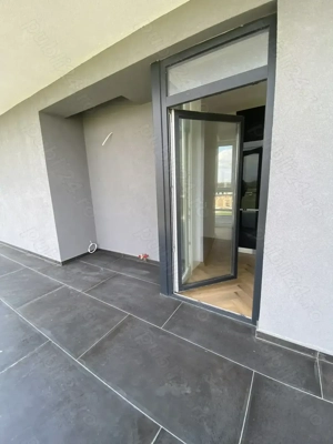 Zona Torontalului,BLOC NOU, Penthouse 3 camere,etaj 3, 2 locuri de parcare incluse,chirie 1000 euro  - imagine 19