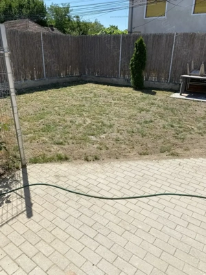 Zona Lipovei, Casa parter, 4 camere, 2 băi, 2 bucătării, chirie 1000 euro pe lună  - imagine 18