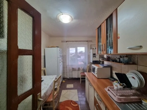 Neagoe Vodă- 3 camere decomandate/două balcoane/priveliște frumoasă  - imagine 4