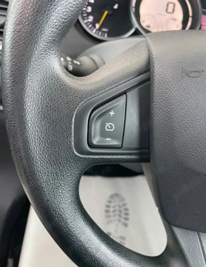 Renault Megane 1.6 16V 100 TomTom Edition - imagine 13 Renault Megane 1.6 16V 100 TomTom Edition - imagine 13