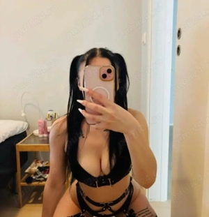 Nouă la tine în oraș Adara 20 de ani 