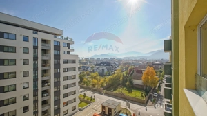 Apartament cu 2 camere și boxă de vânzare la Top City în Tractorul - imagine 5