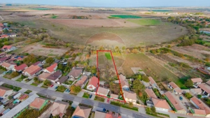 De vânzare casă cu teren de 3036 mp în Borș