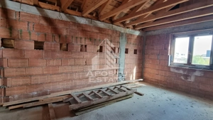 Casa individuala la rosu de vanzare, Giarmata - imagine 5